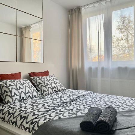 Appartement Cozy Apart - Self Check-In 24H à Wrocław Extérieur photo