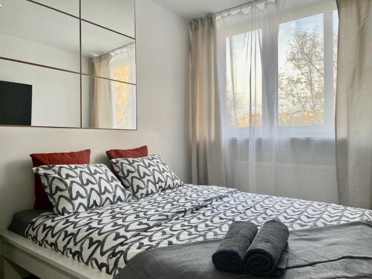 Appartement Cozy Apart - Self Check-In 24H à Wrocław Extérieur photo